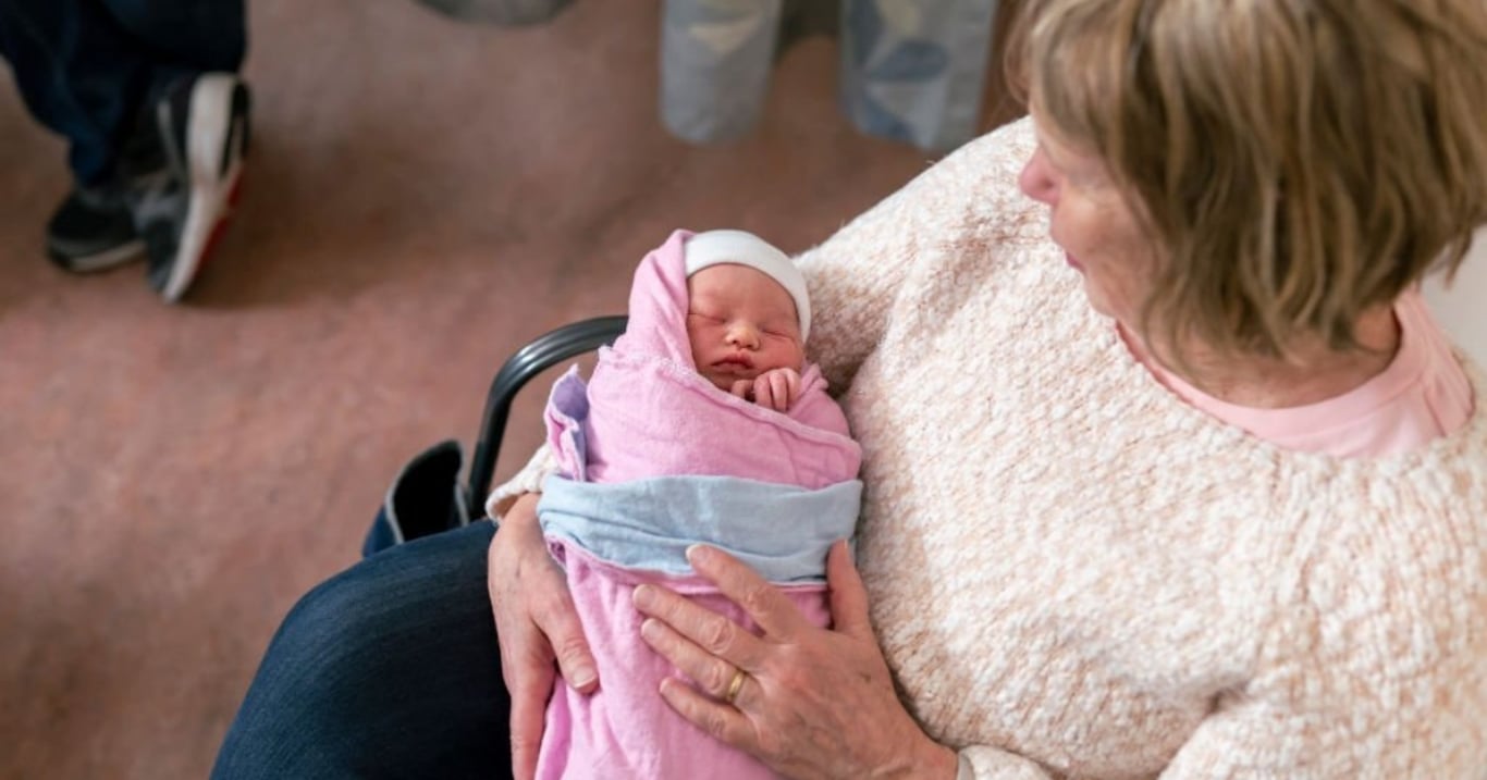 Jana si vybrala jméno pro dceru, ale tchyně to odmítla. Když se dozvěděla důvod, zůstala v naprostém šoku