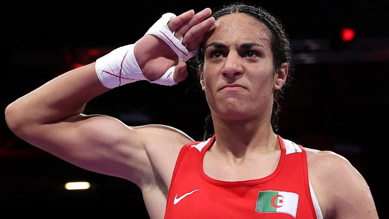 Kontroverzní boxerka chce druhé zlato z olympiády. Pro Trumpa má drsný vzkaz