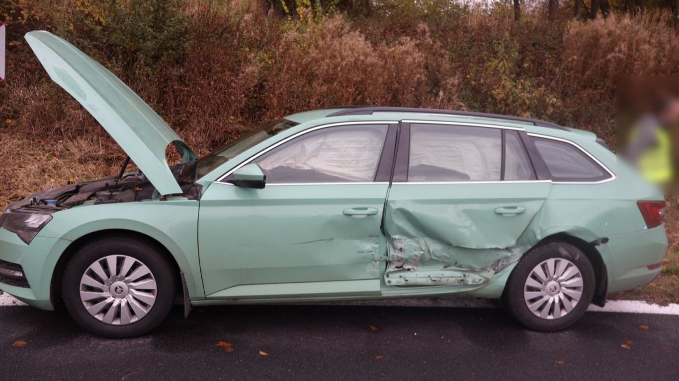 Po nehodě u Lipiny řidič s vozíkem ujel do Opavy. Policie hledá svědky
