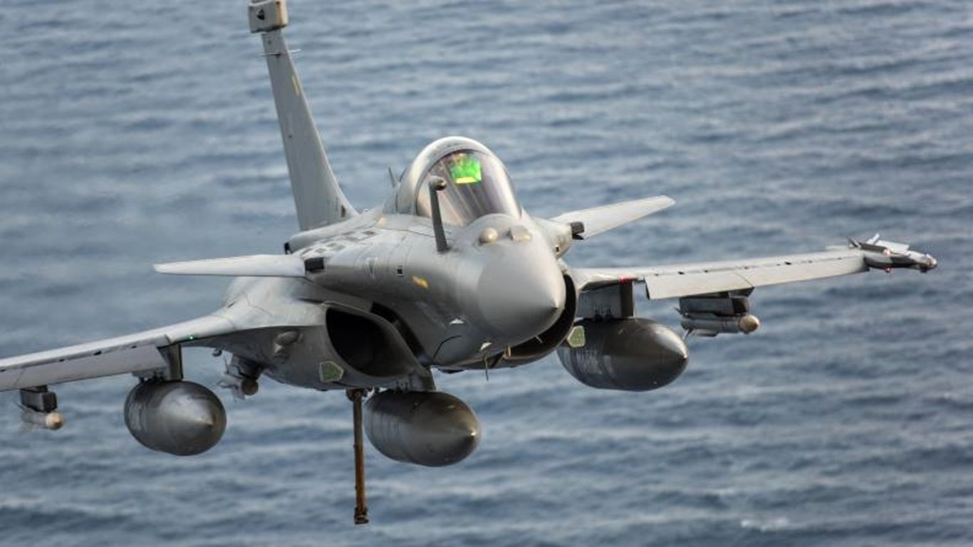 Indická kritika francouzského letounu Rafale M pro „letadlovky“ dává smysl, ale ve srovnání s ruským MiG-29K nejspíše vychází lépe