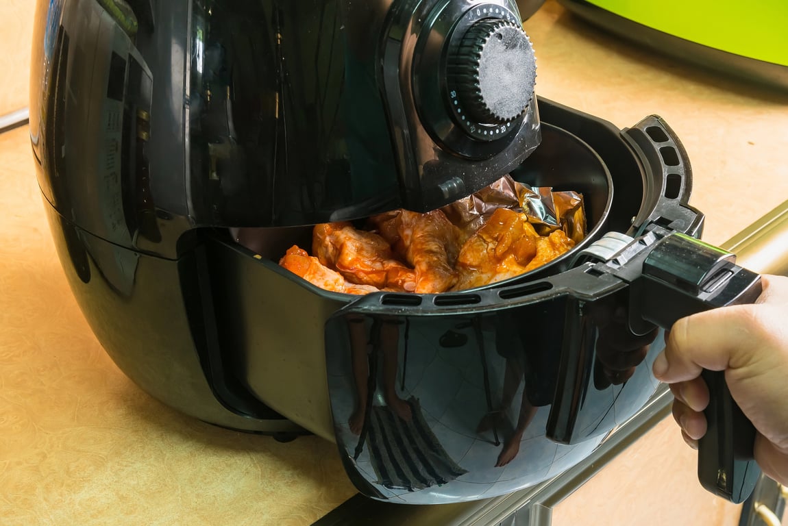 Je fritéza energeticky úspornější než trouba? Vyvracíme nejčastější mýty