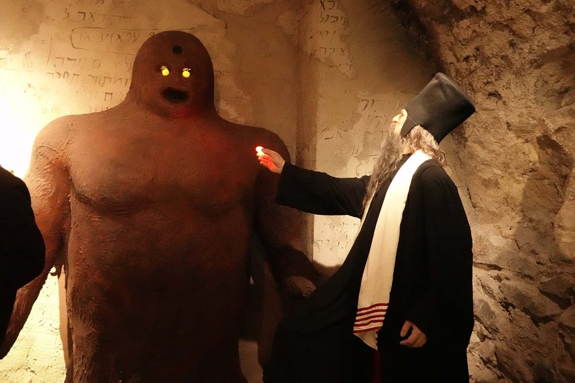 Ochránce Židů, nebo duševně nemocný sluha? Příběh pražského Golema dodnes fascinuje