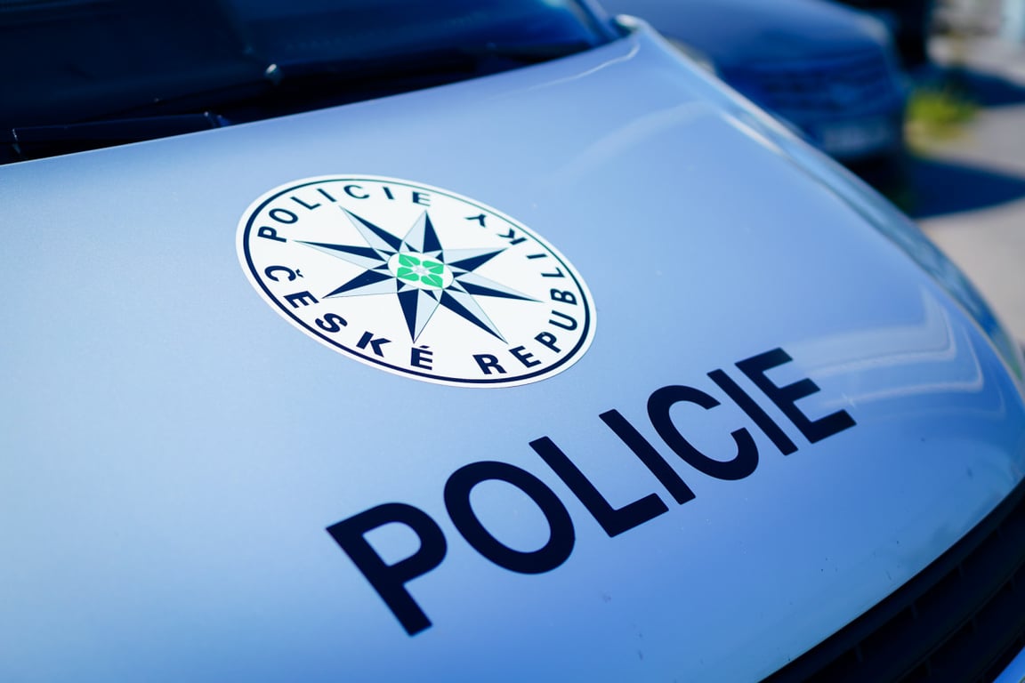 Tragická dopravní nehoda uzavřela silnici u Slavkova, jeden člověk zemřel