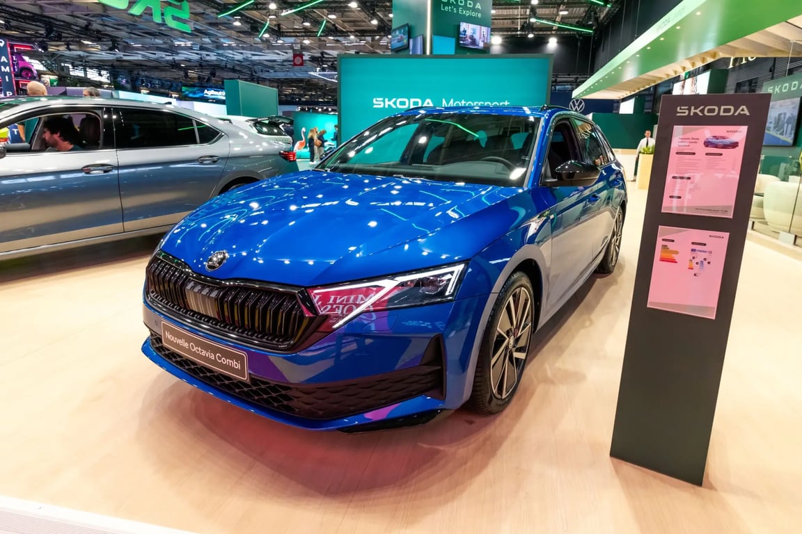 Nejoblíbenější rakouská auta roku 2025: Octavii sesadilo z trůnu ‚firemní‘ auto s laciným interiérem