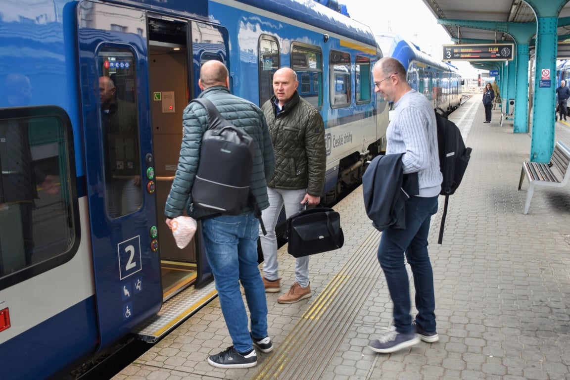 Nový jízdní řád přinese přímé vlakové spoje mezi Hradcem Králové a Rychnovem nad Kněžnou