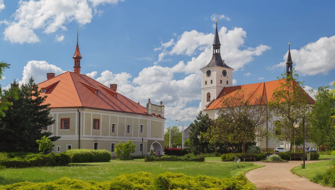 Nejlepší lázně na bolavá záda nejsou v zahraničí. Leží v Česku a málokdo tuší, jaký poklad se tam skrývá