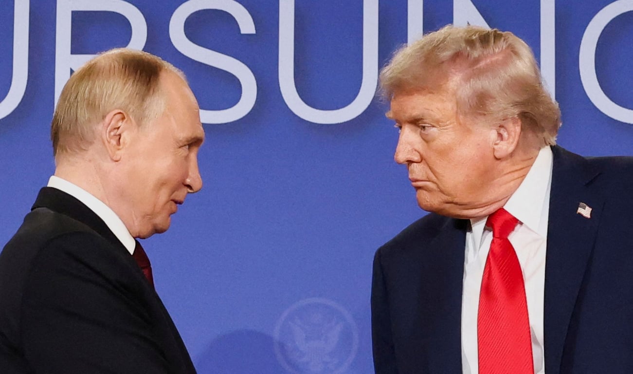 Ti, kdo se měli sejít, se nesejdou. Z dostaveníčka v Budapešti sešlo, Trump přitvrdil