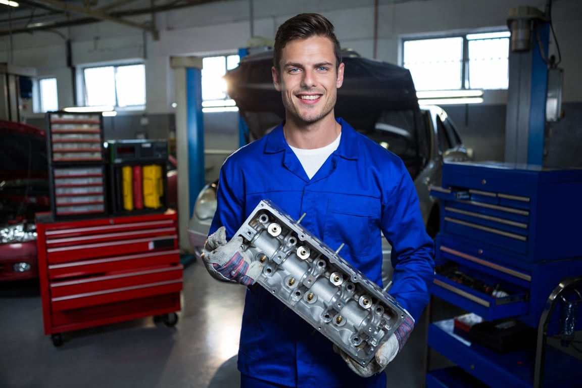 Mechanik prozradil trik, který používají autoservisy. Čechy to stojí tisíce Kč