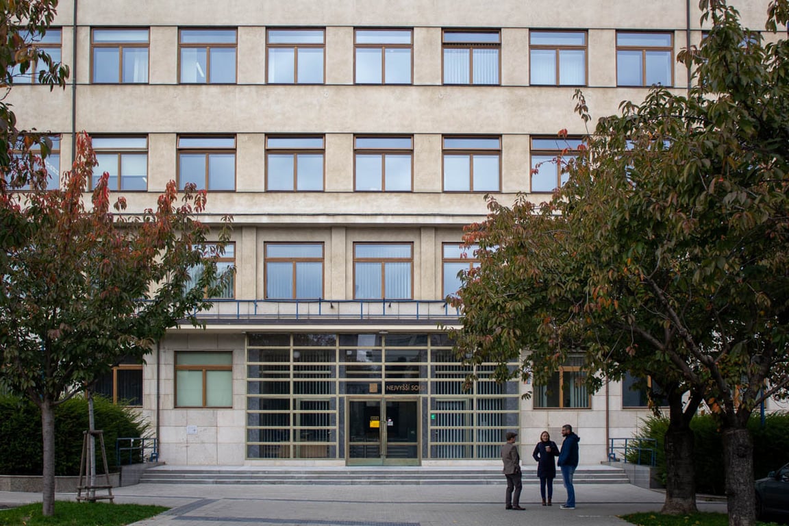Bývalý sanitář půjde na šest let za mříže, potvrdil soud v Brně. Znásilnil pacientku
