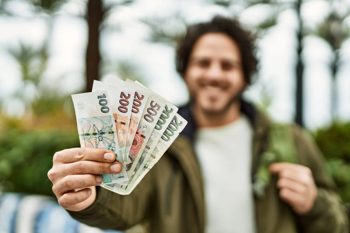 Nemáte peníze před výplatou? Stačí udělat tuhle změnu a během týdne uvidíte rozdíl na účtu