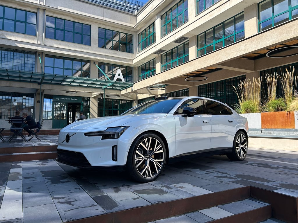 Prostřelená baterie kulkou? Umíme to opravit, chlubí se Volvo a přichází s novinkou