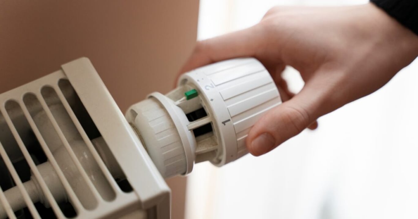 O této skryté funkci termostatu většina lidí nemá tušení. Správným nastavením ušetříte tisíce korun