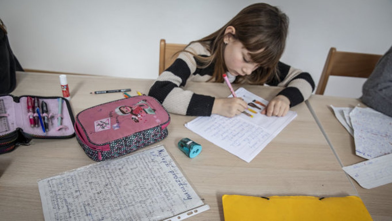 Výbava prvňáčka letos zdražila o desetinu, rodiny v nouzi mohou požádat o mimořádnou dávku