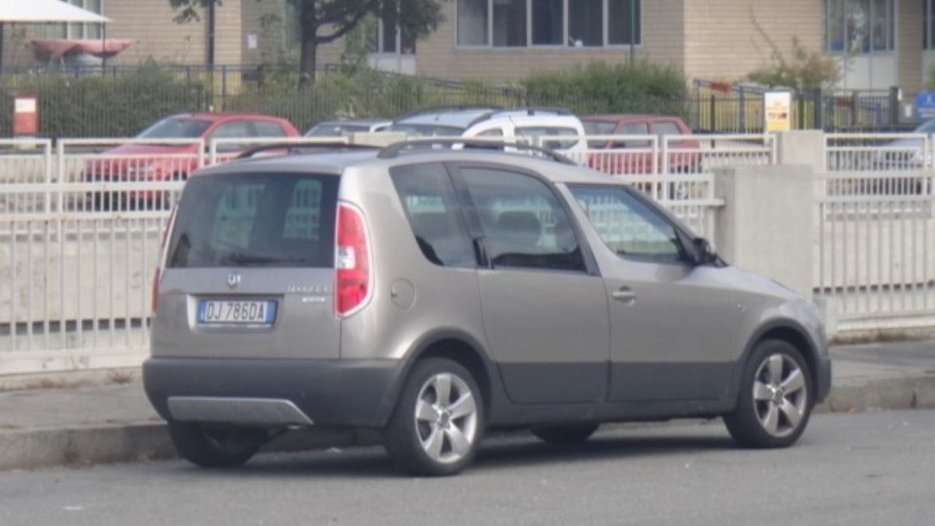 Každý, kdo bude mít v autě tuto vychytávku, si vykoleduje pokutu 17 000 Kč. Dejte si pozor, berou za to i techničák