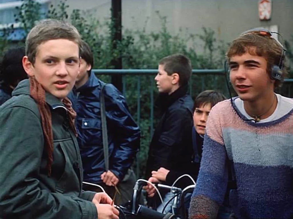 Kdo by to do něj řekl? Dětský herec z Boty jménem Melichar zůstal u filmu, ale úplně jinak, než čekáte.