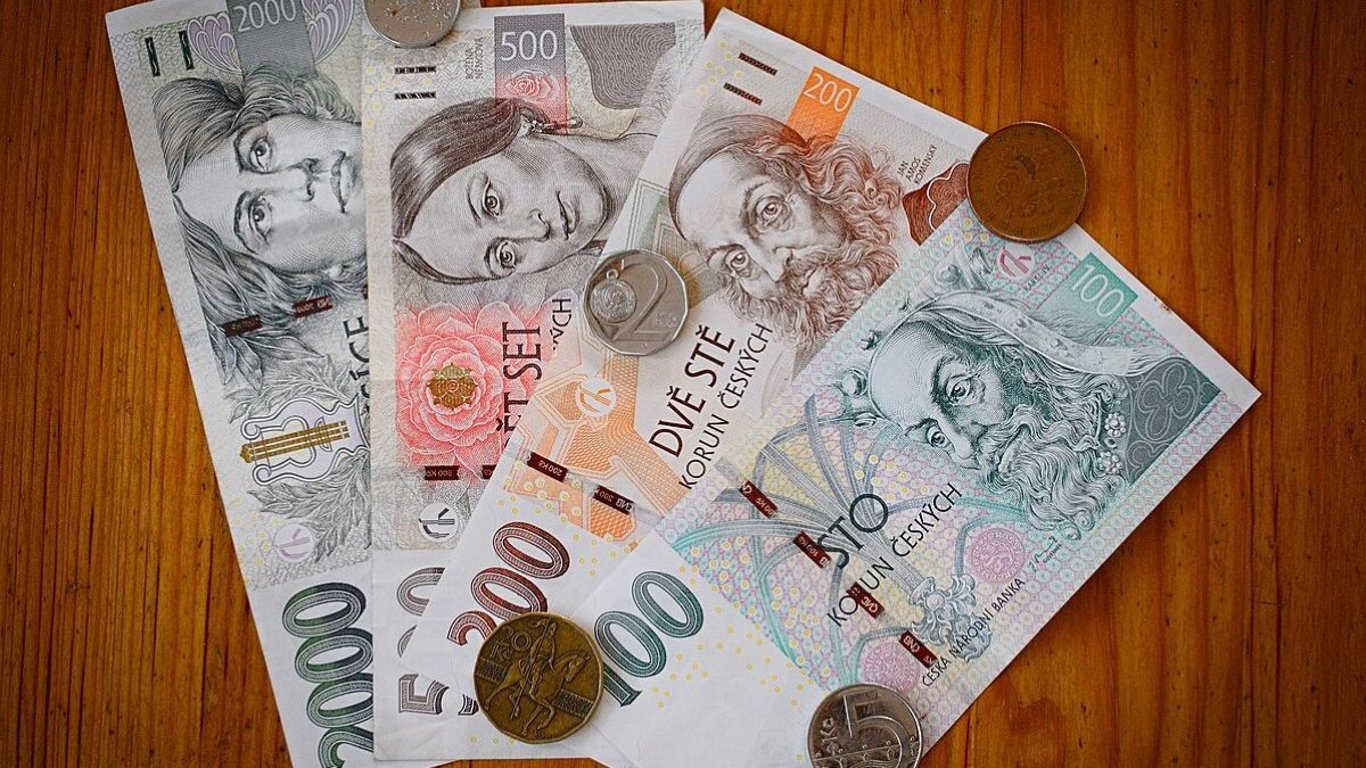 Češi se ženou do maléru. Kdo nebude mít na svém účtu 240 000 Kč, může se dostat do velkých problémů