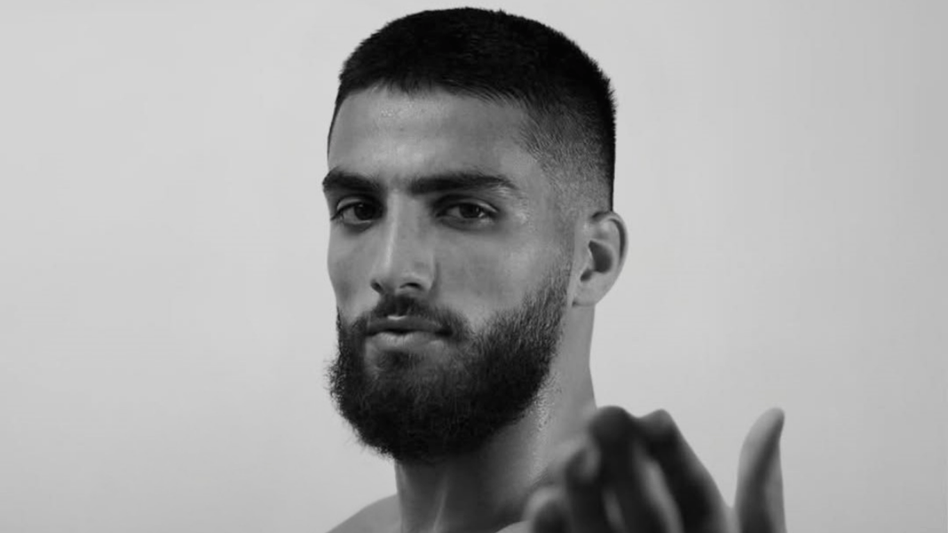 Skandál na mistrovství světa v kickboxu. Libanonec pošlapal izraelskou vlajku a letěl z turnaje