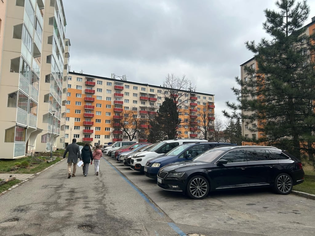 Jihlava získala miliony korun z modrých zón. Vše investovala zpět do parkování