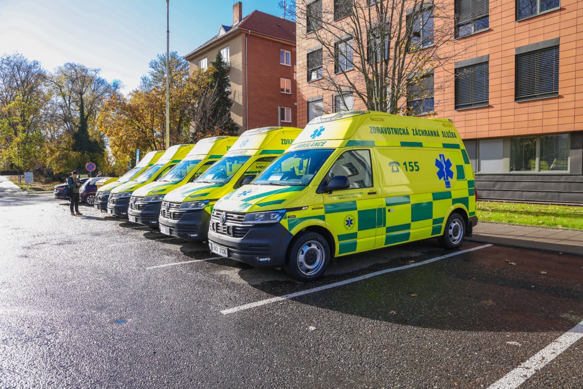 Záchranná služba má nové sanitky. Vyšly na více než dvacet milionů