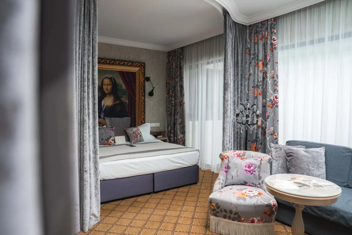 Klasické dveře jsou pasé. Tento odhlučněný hit je krásný, bezpečný a ušetří vám tisíce