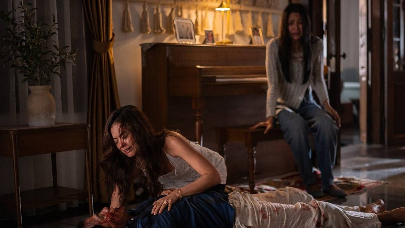 Netflix představuje nový horor Elixír: Něco jako nejhorší babská rada v dějinách