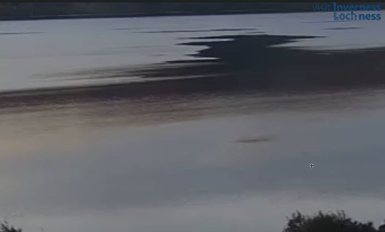 VIDEO: Z hlubin Loch Ness se vynořil záhadný tvor. Lovec zachytil fascinující záběry