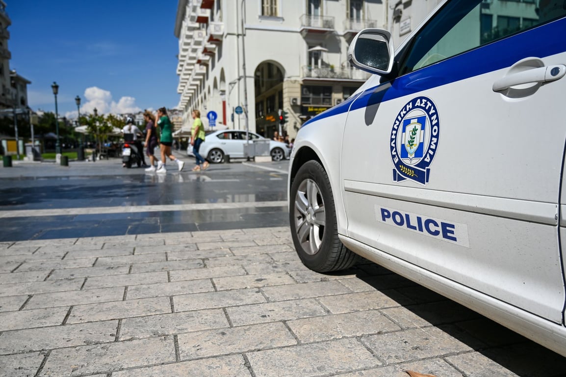 Za telefon z volantem zabaví řidičský průkaz. Pozor si dávejte i jako dovolenkáři
