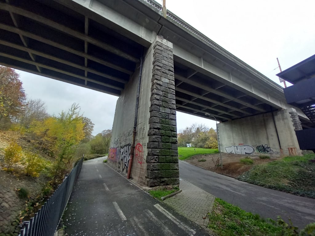 FOTO: Znojemský most dělníci v roce 2027 zbourají a postaví znova. Začnou už za rok