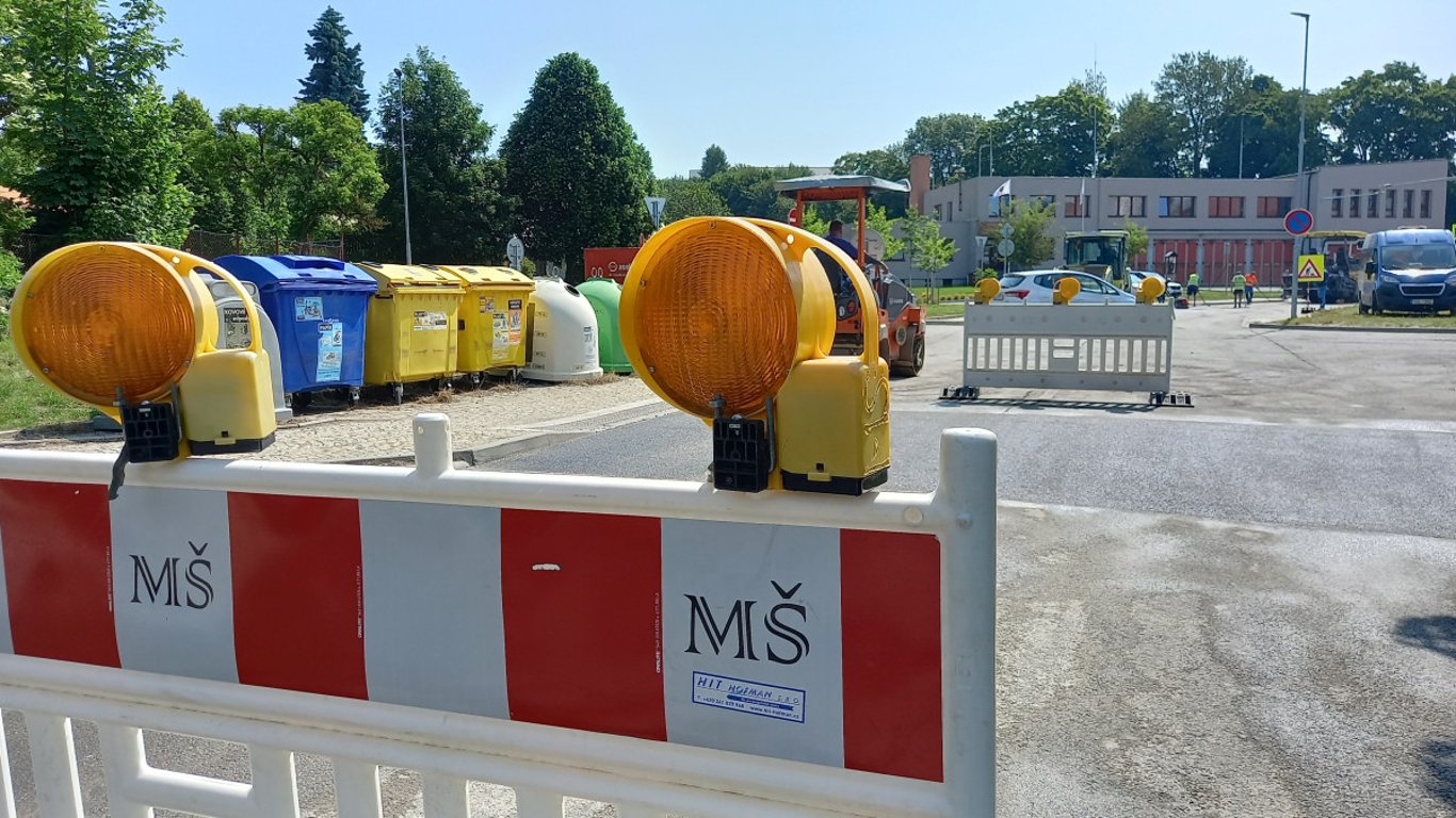 U Karlových Varů končí stavby dvou silnic, doprava se vrací do normálu