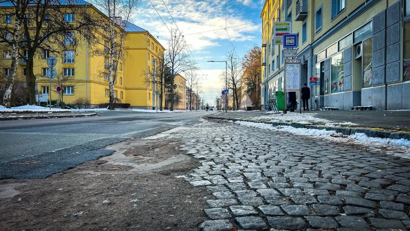Modernizace náměstí ohrozila stromy, kritizuje opozice v Pardubicích
