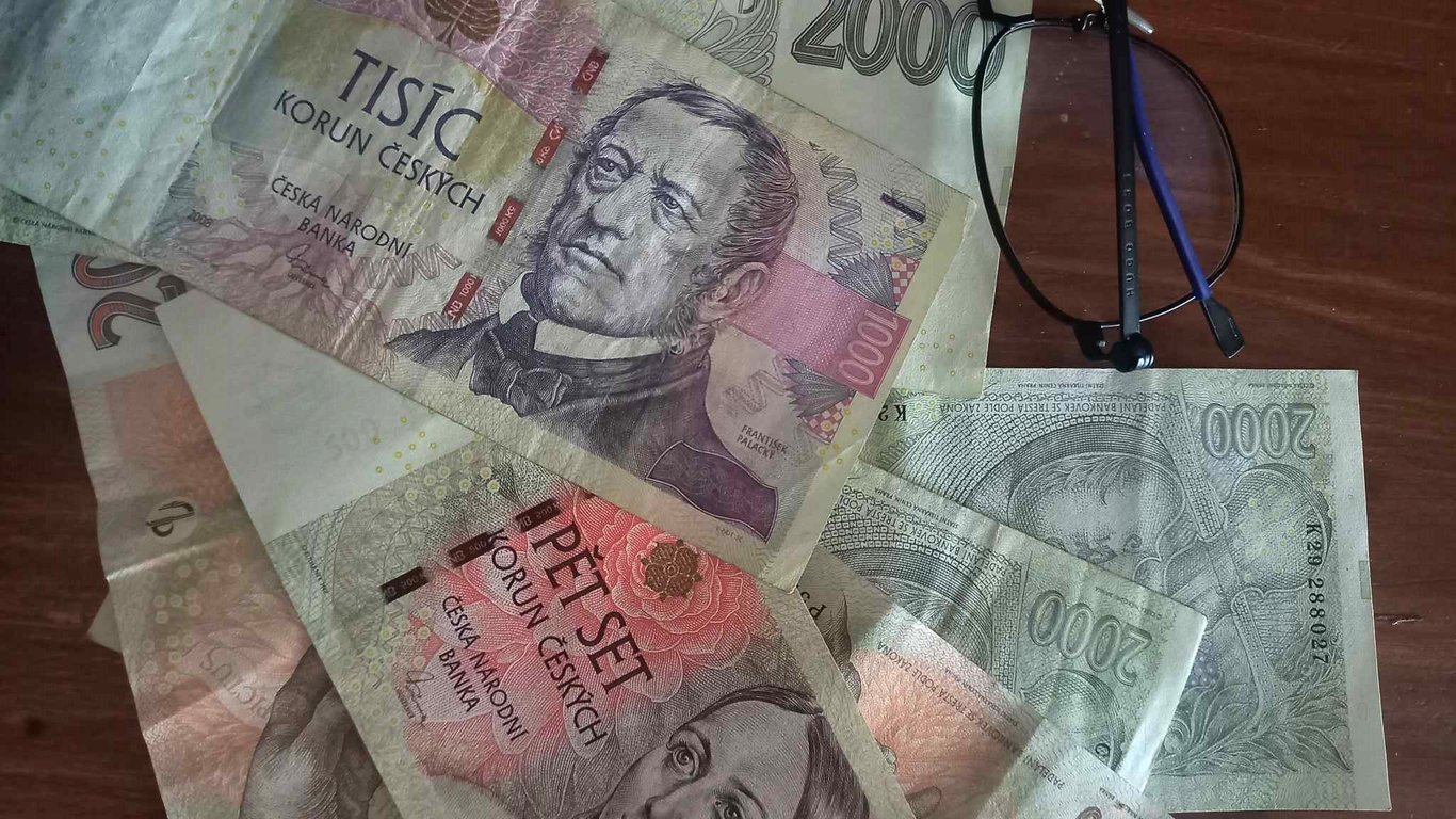 Všichni tito senioři budou navíc dostávat bonus k důchodu 2 985 korun. Máte na něj nárok i vy?