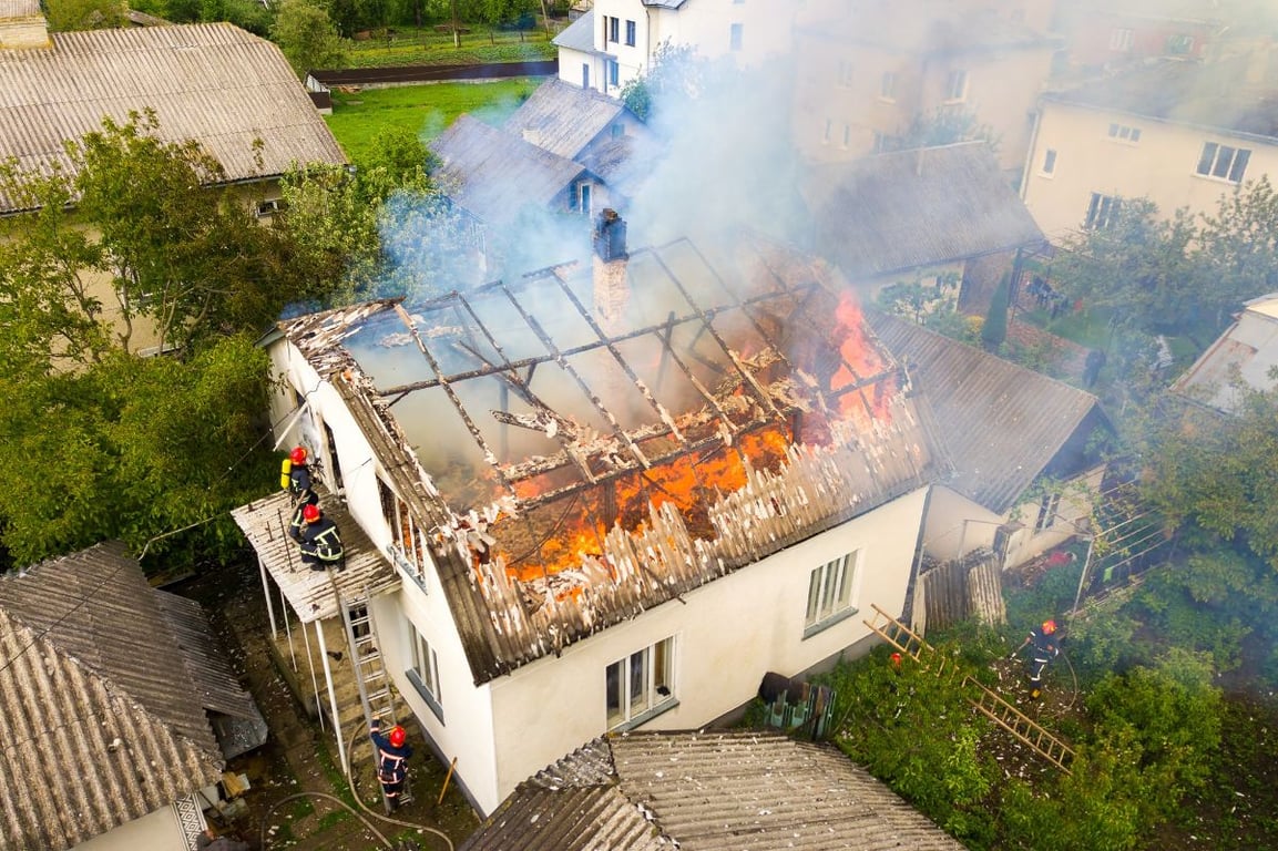Sedmiletý hrdina riskoval život v plamenech, aby zachránil sestru. Otec popsal volbu, kterou nechce zažít žádný rodič
