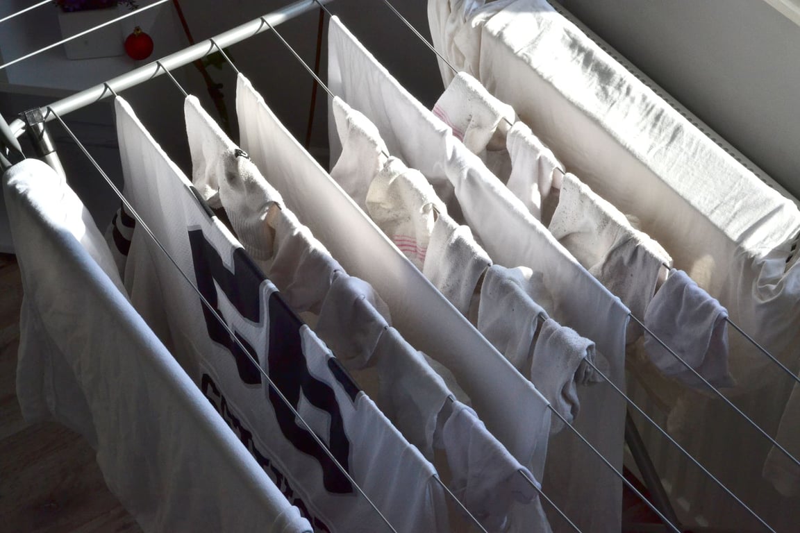 Zápach, vlhkost, plísně? Řešení stojí pár korun a máte ho doma