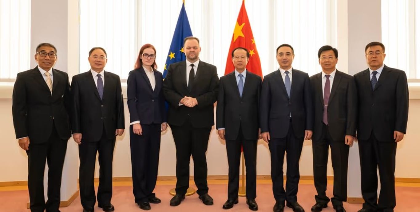 „Čínská delegace se diplomacii ani nesnažila předstírat.“ Za ruskou válku prý může NATO