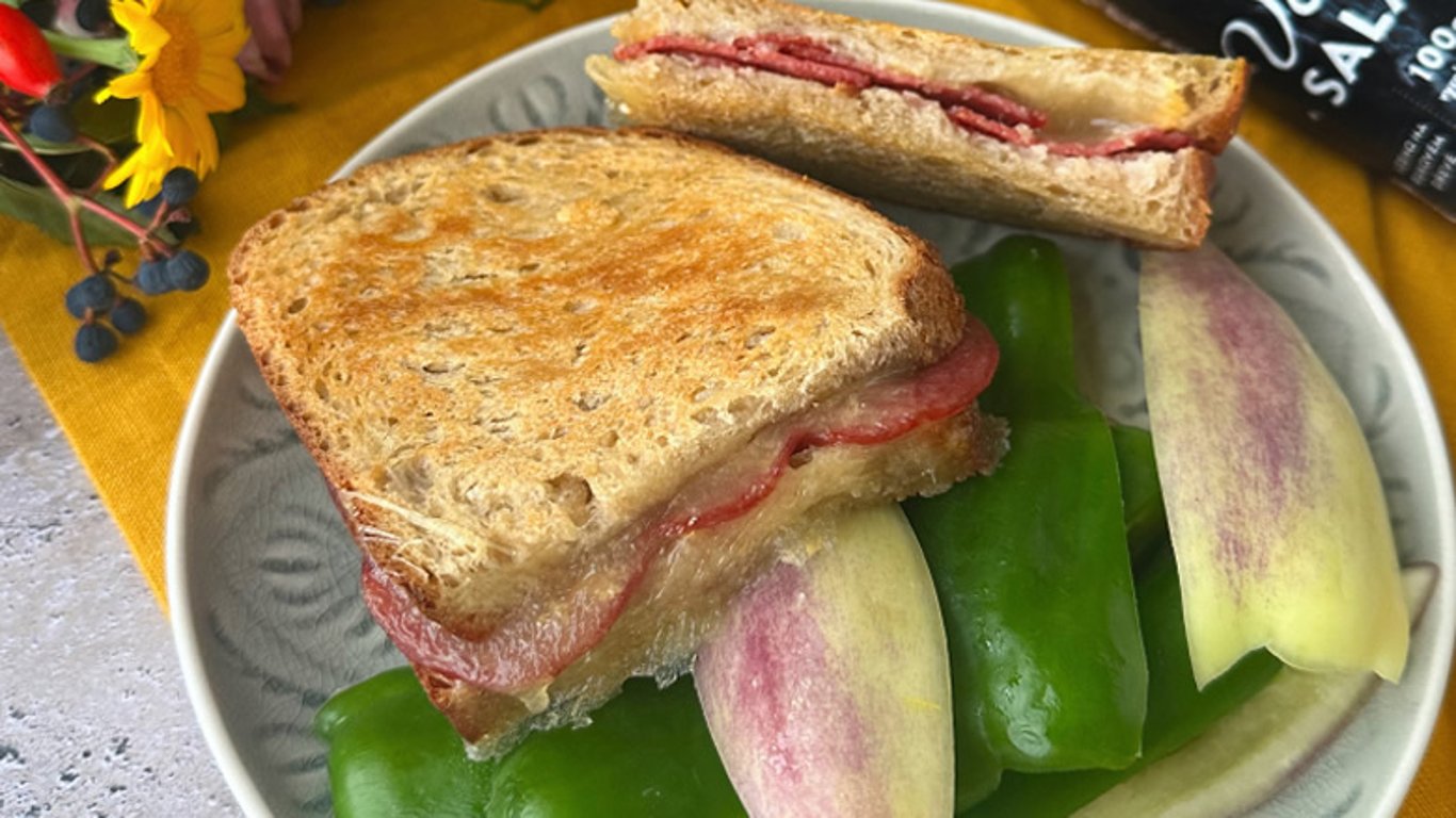 Tvarůžkový sendvič