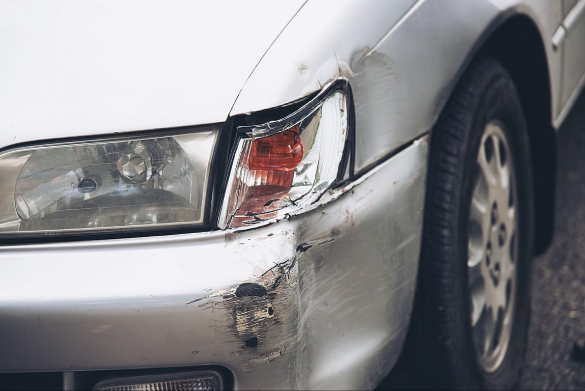 Vyplatí se opravit auto po nehodě? Řiďte se hodnotou auta, náklady na opravu i rozumem
