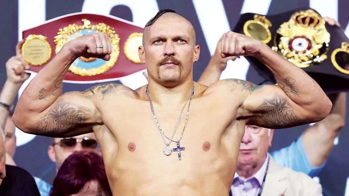 Usyk vyvolal bouři kritiky. Boxerský šampion přispěl na obnovu muzea kontroverzní postavy ukrajinského odboje