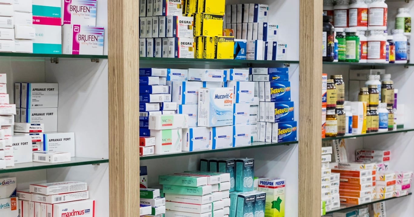 Oblíbený sirup proti kašli zabil nejméně 10 dětí. Výrobce nyní čelí trestnímu stíhání