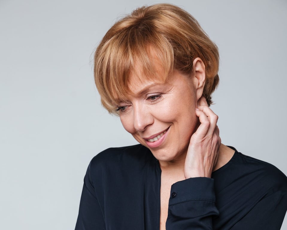 Nejlepší účesy pro krátké vlasy a kulatý obličej: V roce 2025 zvolte tyto styly a omládnete o 10 let