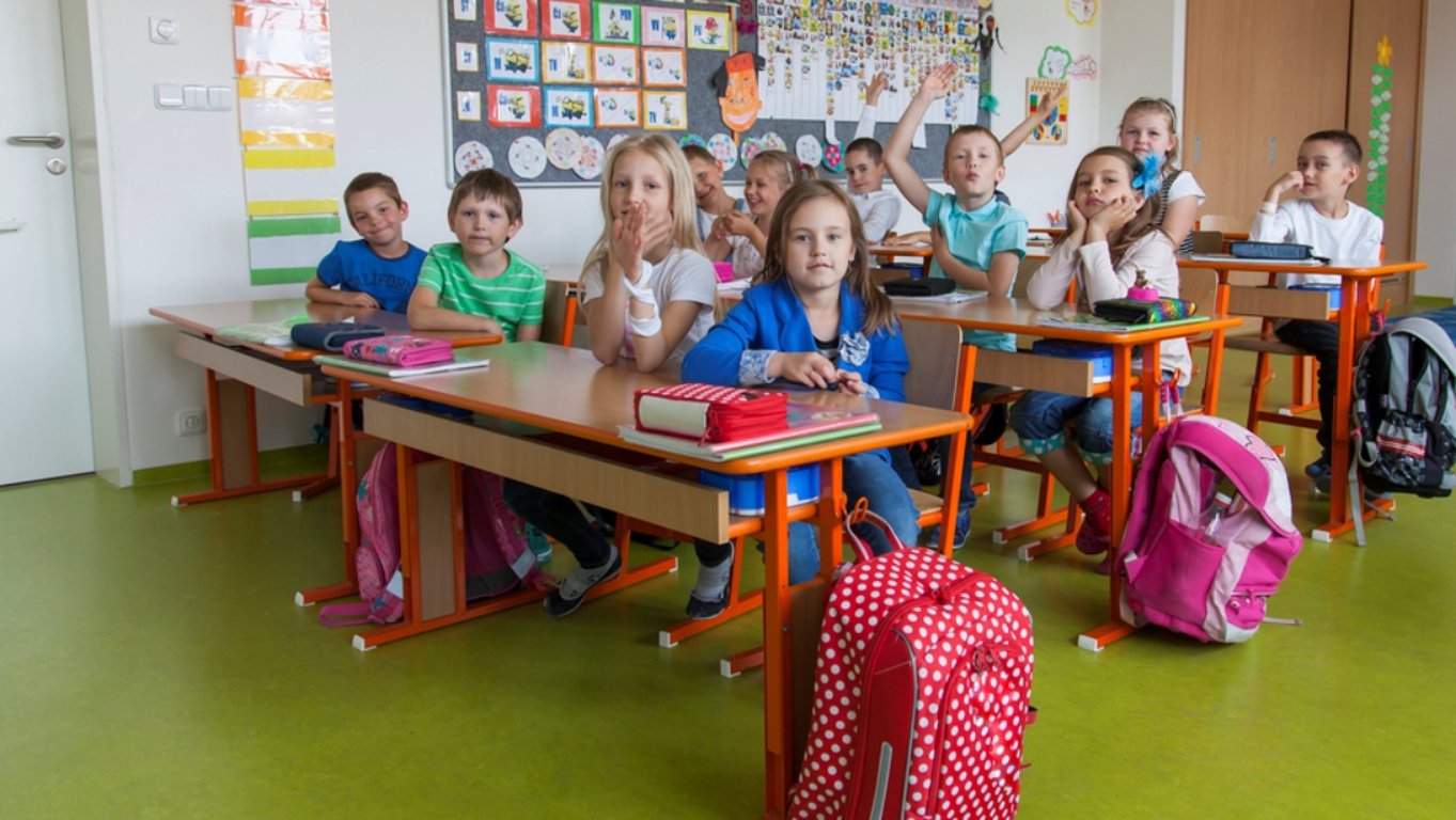 Matka nevěřila vlastním očím, když viděla, co se stalo ve škole. Důvod důtky její dceři šokuje i ostatní rodiče