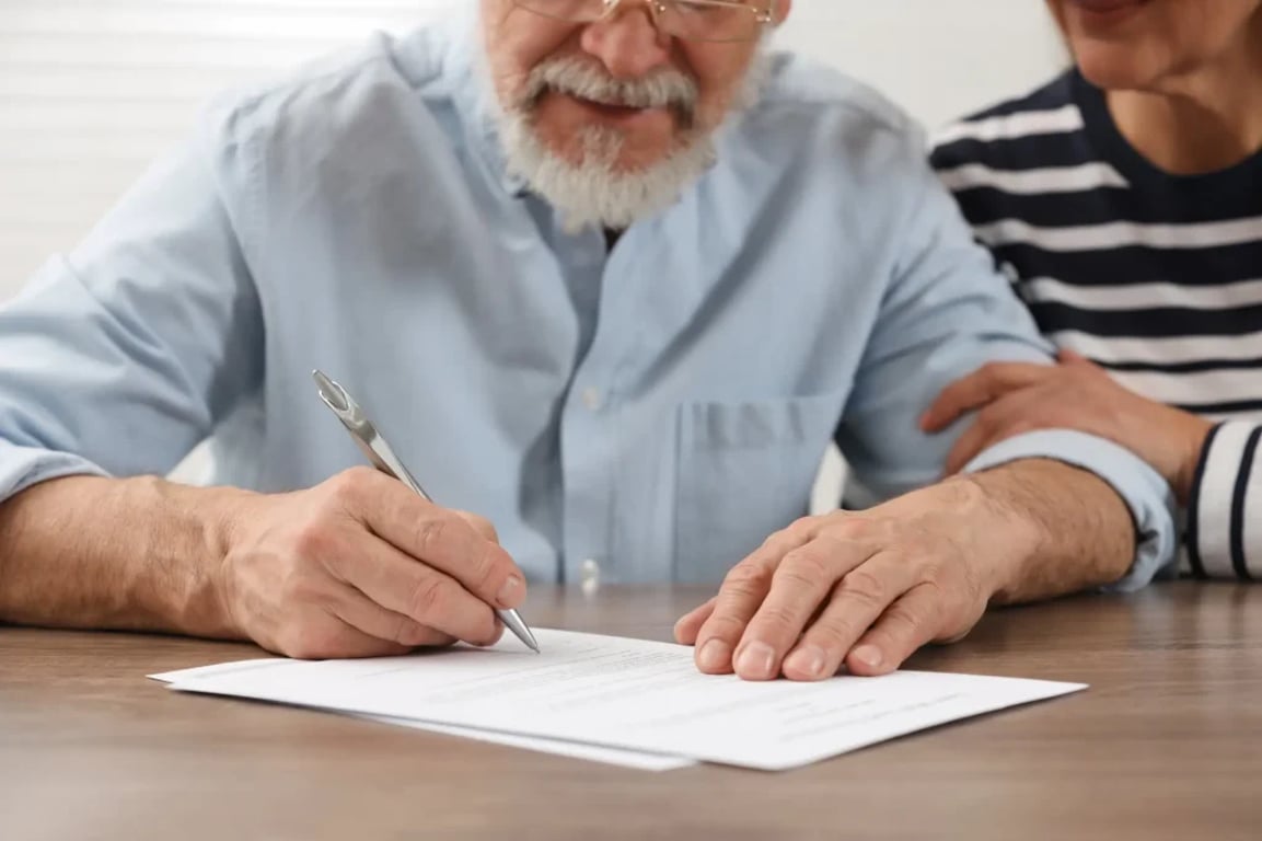senior podepisuje poslední vůli