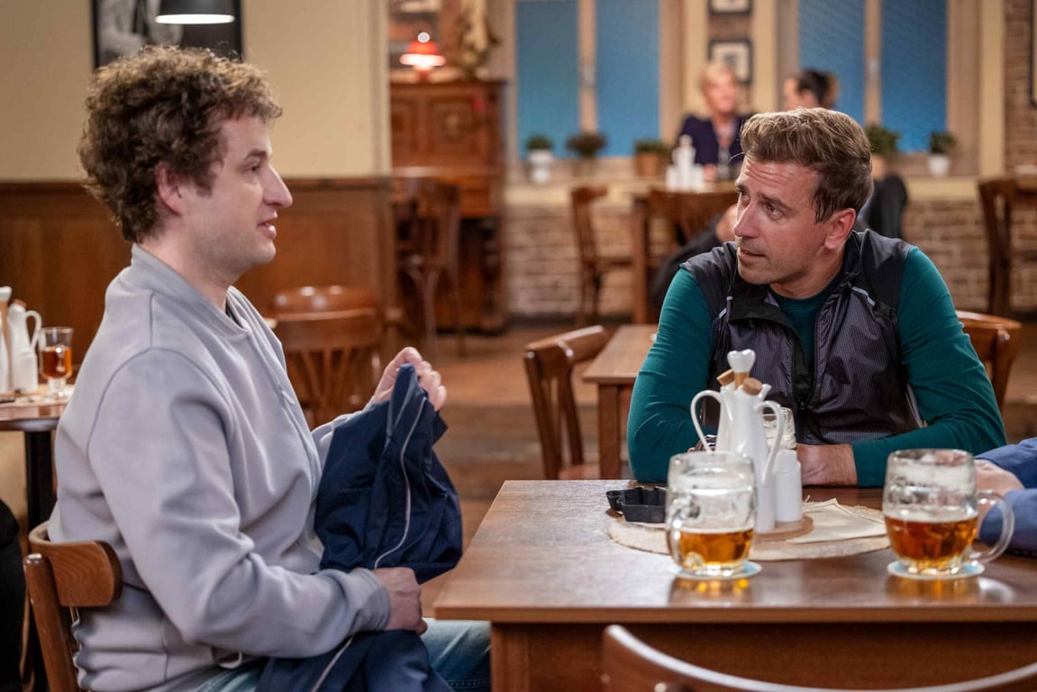 Páteční Ulice: Hádka na hřbitově a zklamaný Eddie lituje, že nezakročil dříve