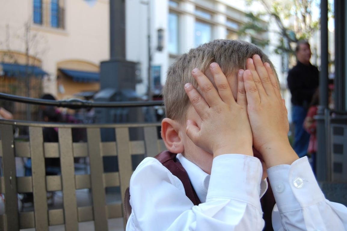 Učitel roku zasáhl, když se Pavlíkovi (6) posmívali kvůli botám. Jeho přístup k šikaně by měli znát všichni