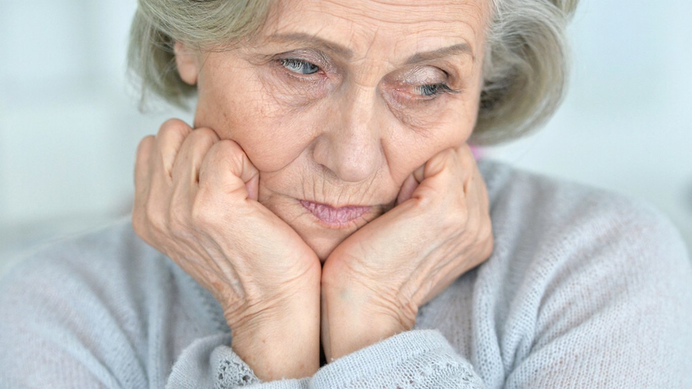 Eva (79) celý život tvrdě pracovala, ale důchod jí nestačí. Aby přežila, udělala něco, co ji hluboce zasáhlo
