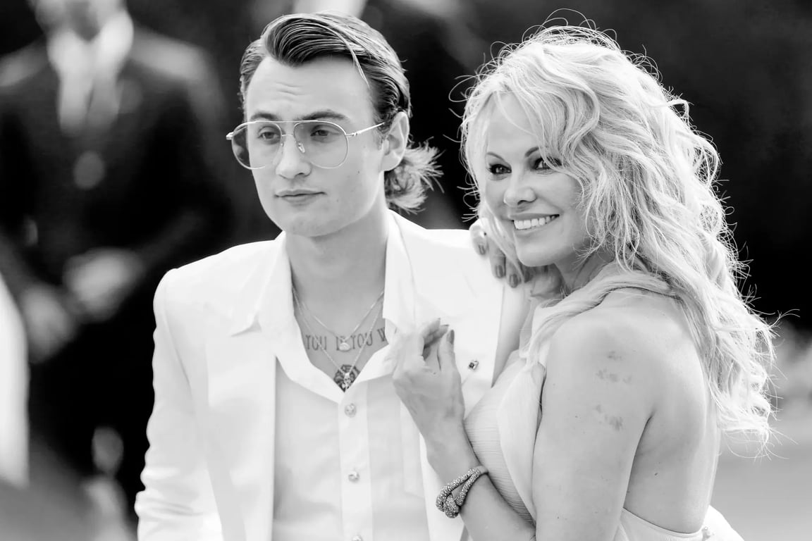 Takto vypadala Pamela Anderson před plastikami. Byla to mimořádně krásná žena, podívejte