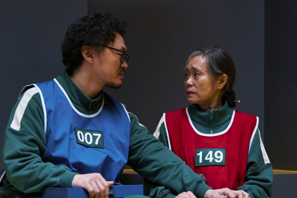 Squid Game S3 (L to R) Yang Dong-geun as Yong-sik, Kang Ae-sim as Geum-ja 