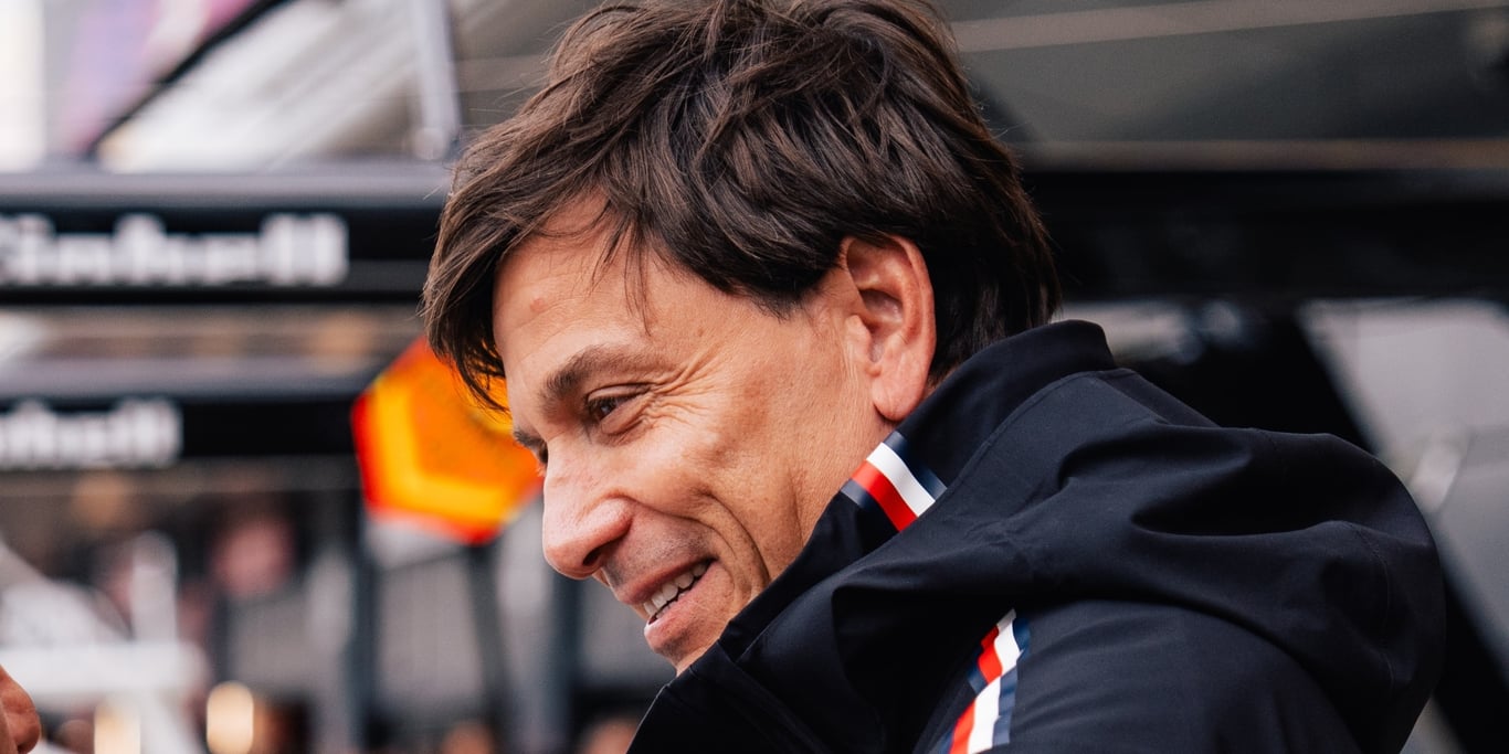 S Verstappenem jsem udělal chybu: Wolff stojí za jezdci Mercedesu