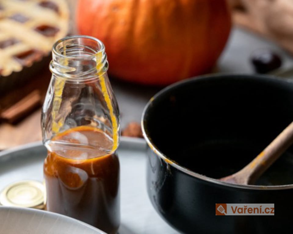 Dýňový sirup do kávy, kaší i pečiva. Připravte si podzimní hit do koktejlů i dezertů