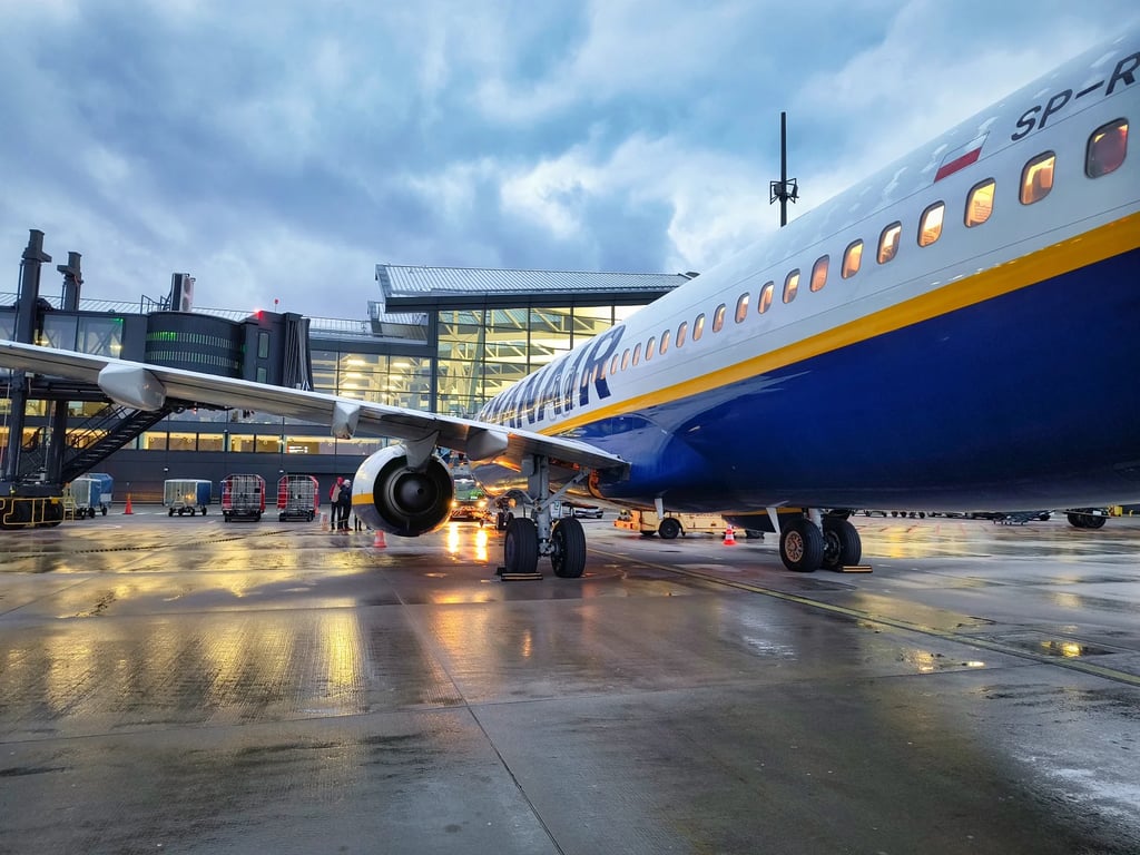 Neudělali jedinou chybu, přesto platili přes tisíc korun. Aerolinka zavedla novinku, která drtí turisty.