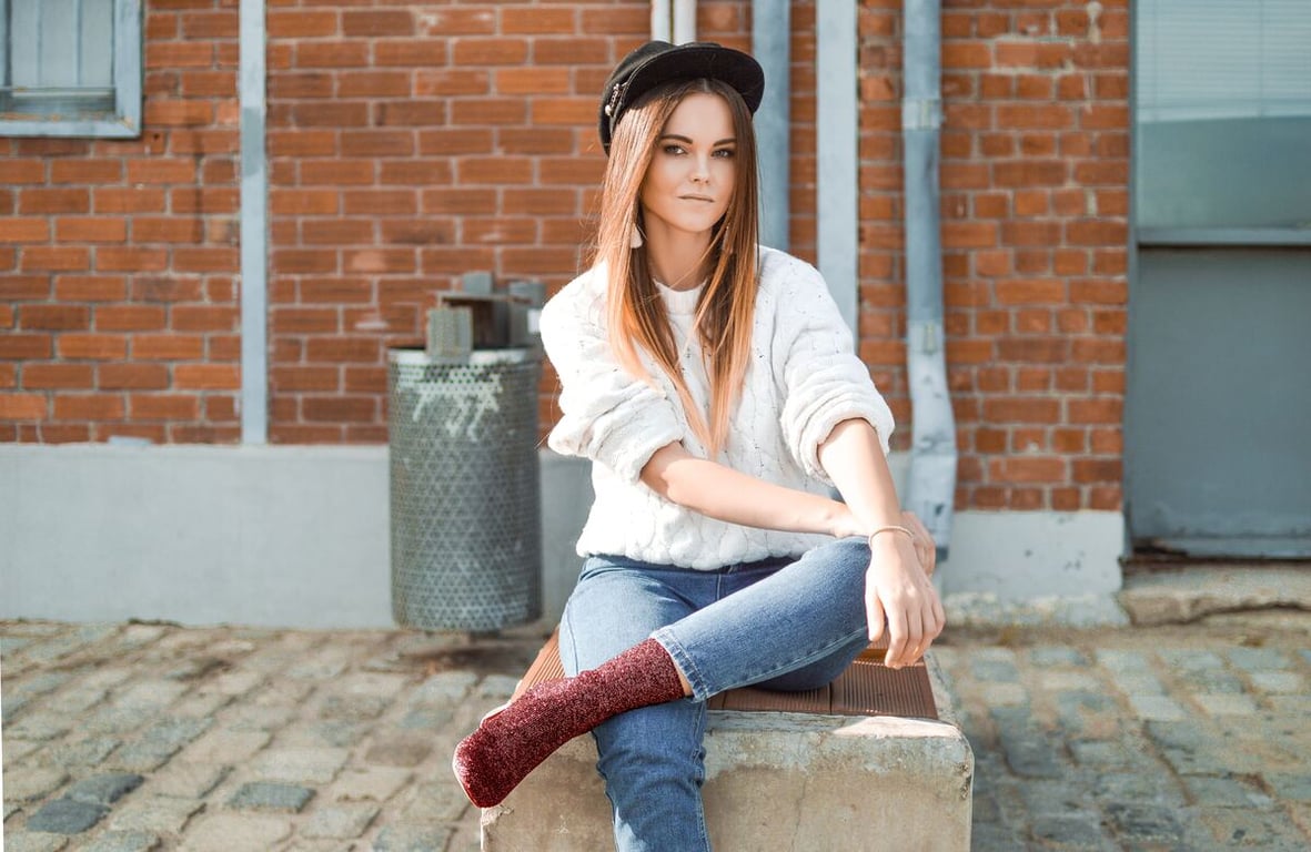 5 tipů na nošení džínů pro ženy nad 50 let: Komfort a styl v jednom